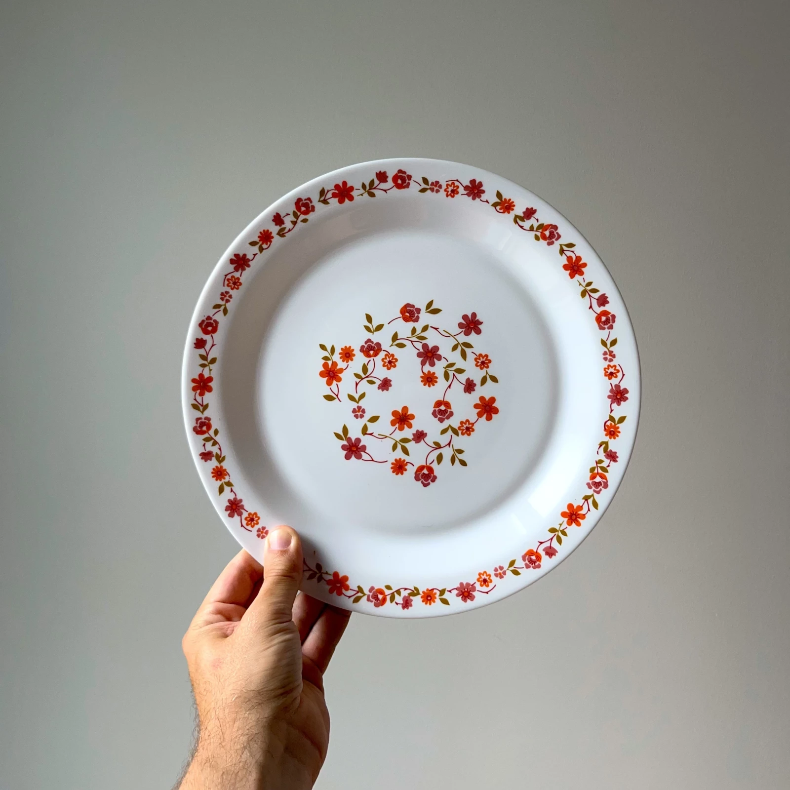 Grand Plat De Service Ovale Arcopal Vintage Motif Myosotis - Blanc, Très Bon état