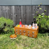 En ce 1er mai, voici notre chine du jour ! Pas un gros butin mais des nouveautés à vous proposer 😍. À vos commentaires !

• Meuble de métier Borgeaud
• Yaourtière Moulinex space age
• Service à porto/liqueur vintage 
• Tasses Arcopal Knorr, Square et Vichy
• Ramequin Arcopal Knorr
• Coquetier Arcopal translucide Rotterdam

#vintage #arcopal #arcopalvintage #arcopalknorr #arcopalvichy #arcopalsquare #arcopalrotterdam #vaissellevintage #meubleborgeaud #meubleparis #meublemetier #moulinex #yaourtieremoulinex #spaceage #serviceportovintage #servicevintage #serviceliqueur #chinedujour #1ermai